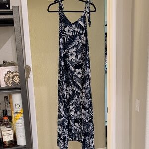 Floral Maxi Dress in Navy and White